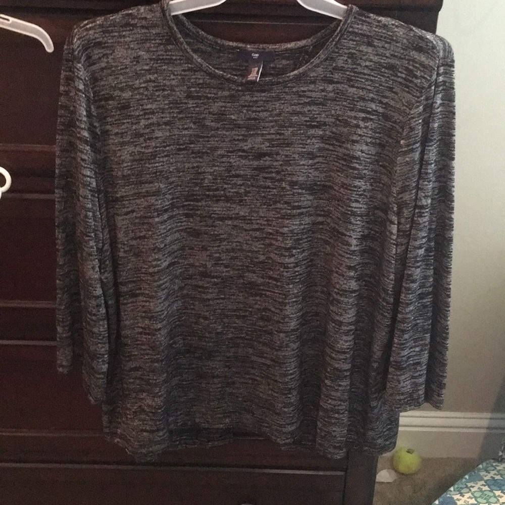 Gap top NWOT!!